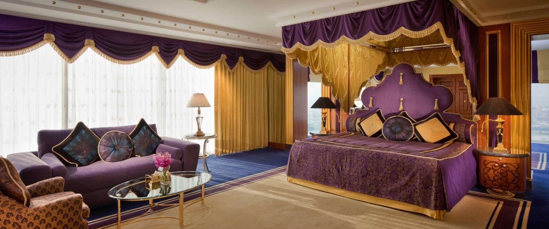 Exploring the World of Luxury 7-Star Hotels